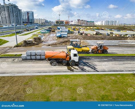 Asphalt Laying Equipment Asphalt Paver Machine On The Road Repair Site