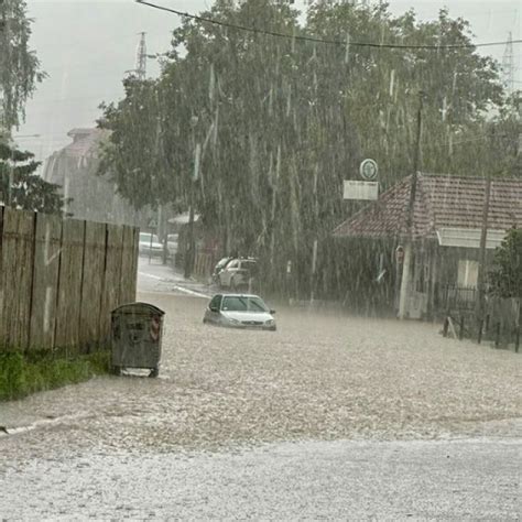 Jutarnji List U Srbiji Progla Ena Izvanredna Situacija U Nevremenu