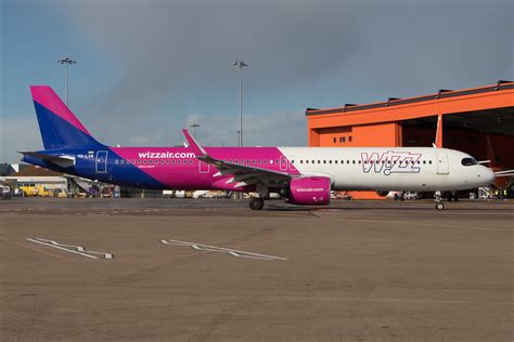 Ha Lvw Airbus A Nx Wizz Air Ltn Eggw Flickr