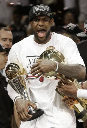 Lebron James Wins Ap Male Athlete Of The Year Sports