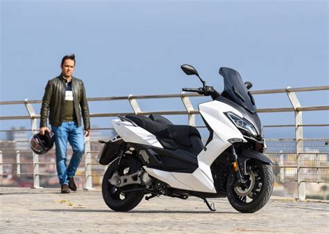 Los 10 mejores scooter eléctricos equivalentes a 125