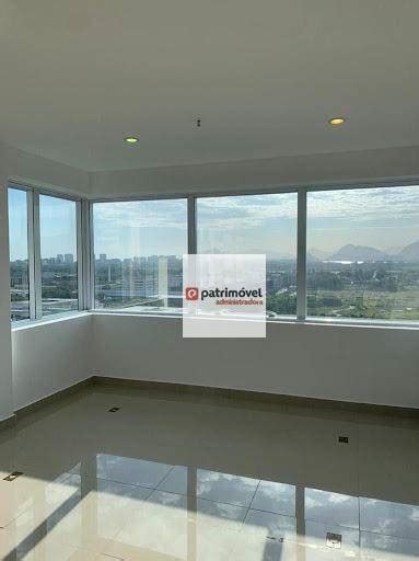 Sala Comercial na Avenida João Cabral de Mello Neto 82 Barra da