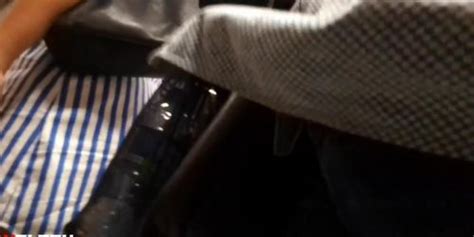 SUPER MILF VESTIDO RAYAS AZULES SE PONE NERVIO Tnaflix