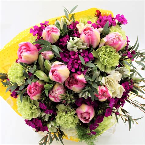 Bouquet Di Fiori Misti Con Tulipani La Violetta Fiorai Da Due