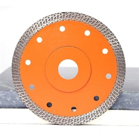 Hot Pressed Sintered Bevel Turbo Diamond Saw Blades For Cutting Brick