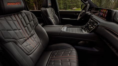 2025 Nissan Armada Interior And Exterior Picture Gallery