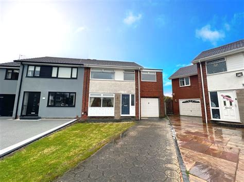 4 Bed Semi Detached House For Sale In Penrhos Avenue Fleetwood Fy7 £