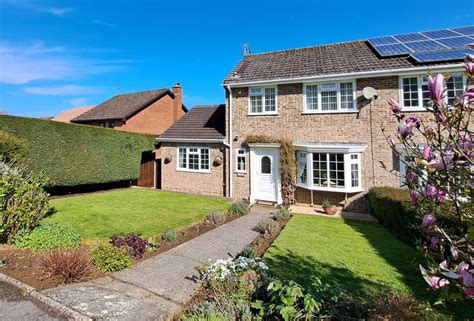 Plantagenet Chase Yeovil Somerset 3 Bed Semi Detached House £300 000