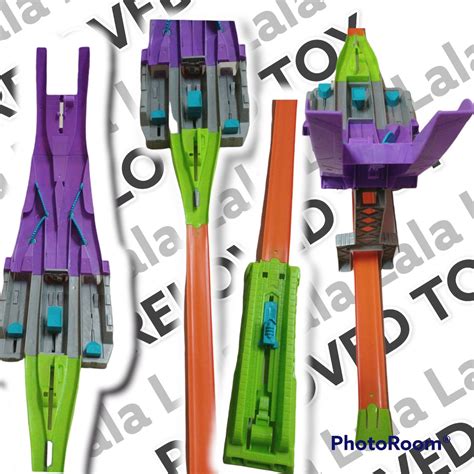 Hot Wheels Split Speeders Track Hobbies Toys Toys Games On Carousell