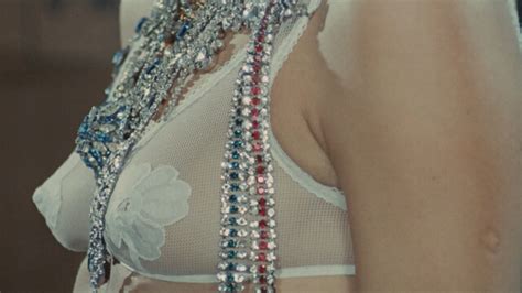 Nude Video Celebs Mireille Darc Nude Troubleshooters Laisse Aller C Est Une Valse 1971