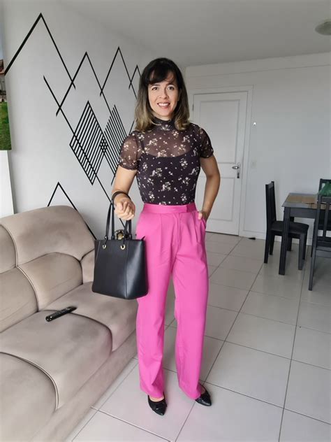 Look De Trabalho Romântico Look Romântico Estilo Romântico Calça Pantalona Pink Calça