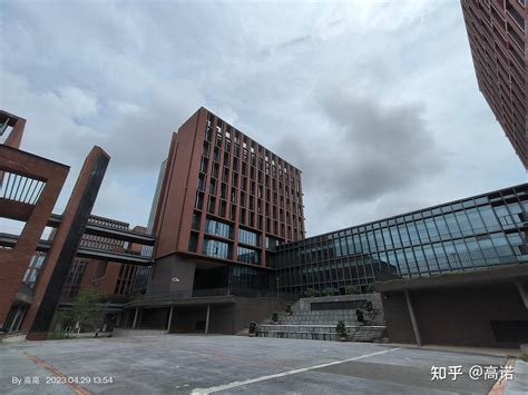 华南理工大学的图书馆或教室环境如何？是否适合上自习？ 知乎