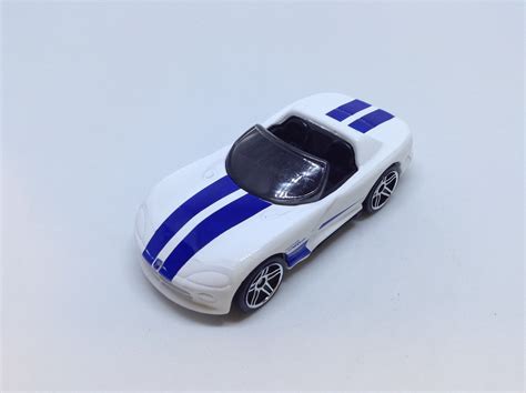 Julian S Hot Wheels Blog Dodge Viper Rt Then And Now