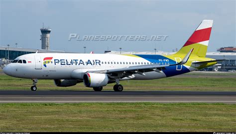 PK PWD Pelita Air Service Airbus A320 214 WL Photo By Stanley Joe