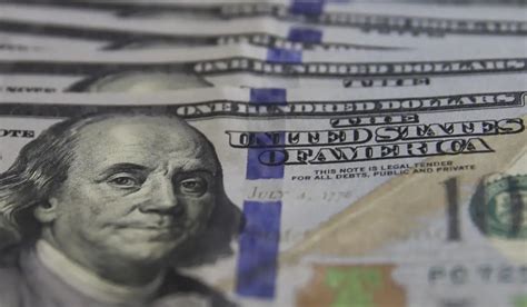 Dólar fecha em R 6 10 dados de emprego nos EUA e inflação no Brasil