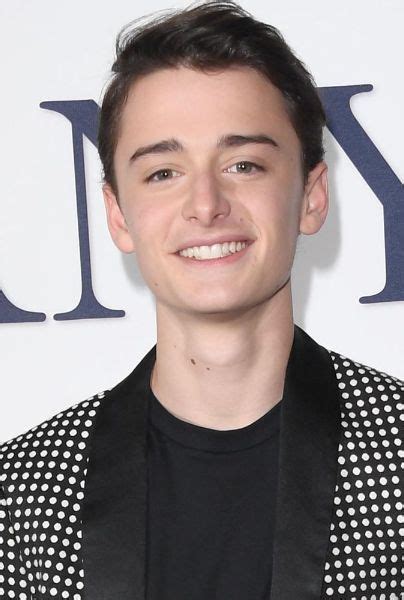 El Desconcertante Trabajo Que Tomó Noah Schnapp Lejos De Las Cámaras De Stranger Things Flop