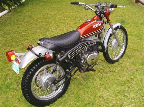 Yamahas Last Real Enduro 1973 Yamaha Rt3 360 Barn Finds 45 Off