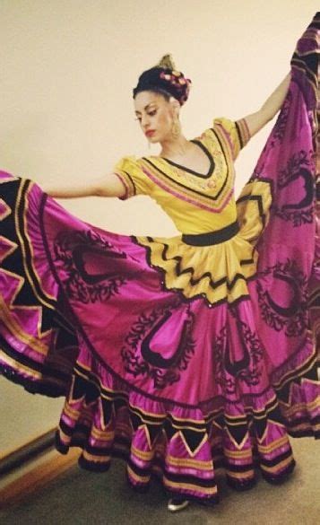 Gorgeous Jalisco Skirt Grandeza Mexicana Folklorico Dancer Adriana Rafaela Mexican Outfit