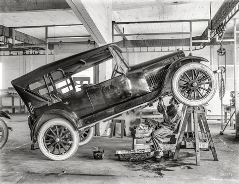 Model T Ford Forum That S One Way To Do It Mechanic Garage Car