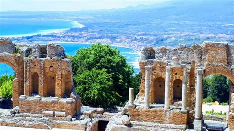 taormina guided walking  travel buddies