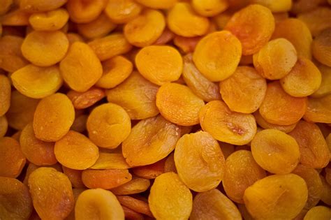 How To Dry Apricots