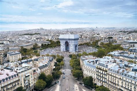 Christo Und Jeanne Claude Paris New York Grenzenlos Lebensart Im