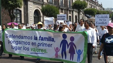 México Marchan por la defensa de la familia en Toluca ACI Prensa