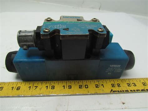 Vickers Dg V S C M Fw B Hydraulic Directional Control Valve V