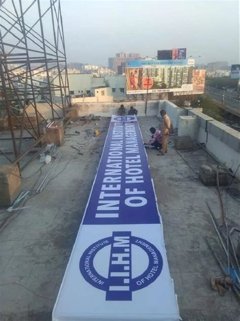 Stainless Steel Direction Sign Board For Advertisement In Tiruppur