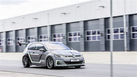 Volkswagen Golf R Da Cv La Concept Al Raduno Delle Gti Foto