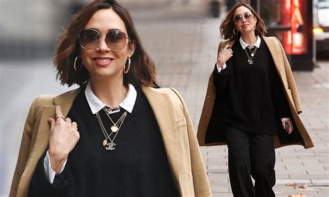 Myleene Klass Looks Chic In An Oversized Sweater And Flared Trousers Daily Mail Online