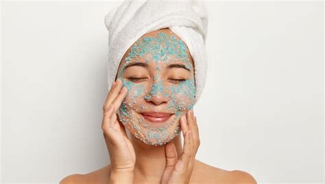 Razones Por Las Que Debes Exfoliar Tu Piel Este Verano