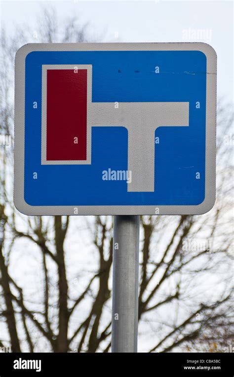 British Dead End Road Sign Stock Photo Alamy