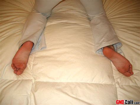 Pictures Of Teen Gnd Cali Waiting For You To Join Her In Bed Porn Pictures Xxx Photos Sex