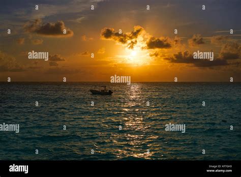 Riviera Maya sunrise in Caribbean Mayan Mexico Stock Photo - Alamy