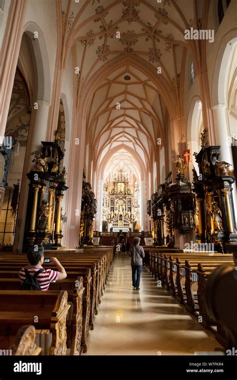 Mondsee basilica hi-res stock photography and images - Alamy