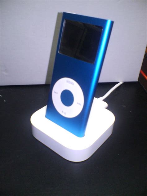 Fileipod Nano 2g Blue On Dock Wikimedia Commons