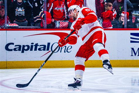 Red Wings Back In Playoff Hunt With Sweep Of Lightning