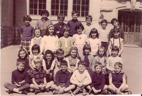 Photo De Classe Ecole Des Eaux Vives 3ème Primaire De 1967 Ecole Des