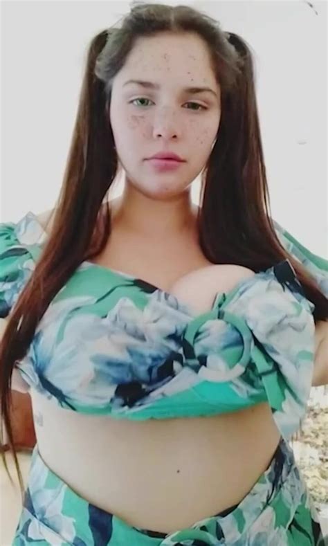 Sarah Bustani Boob Drop