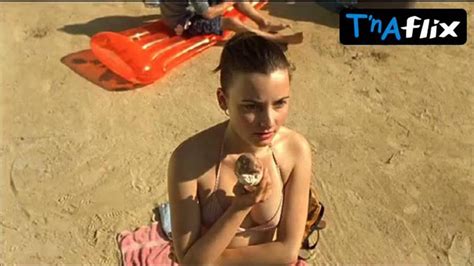 Paula Schramm Bikini Scene In Killer Swarm Porn Videos