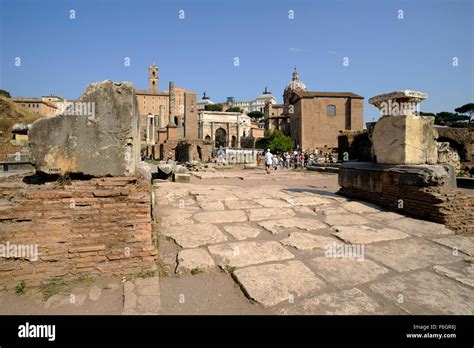 Italia Roma El Foro Romano El Arco De Augusto Y Via Sacra Fotograf A