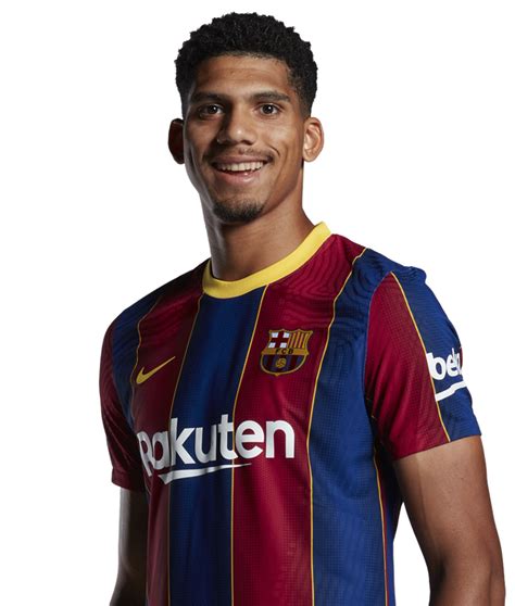 アラウホ 選手データ ディフェンダー Fcバルセロナ公式サイト