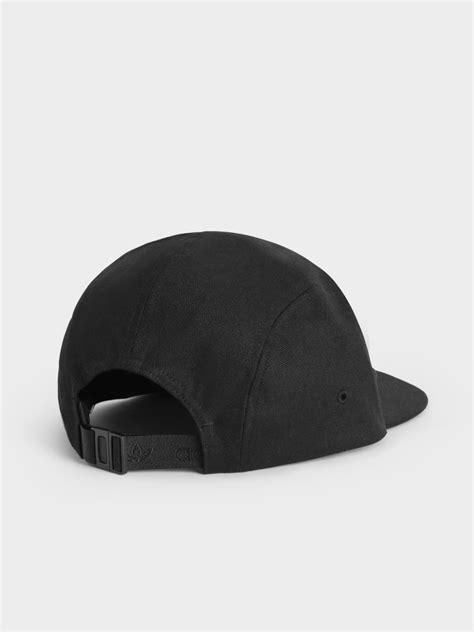 Adicolor 5 Panel Cap In Black Glue Store