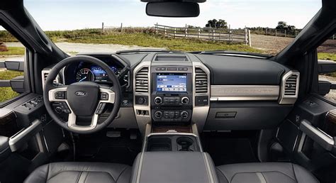 2017 Ford F 450 Super Duty Platinum Crew Cab Interior Car Hd Wallpaper Peakpx