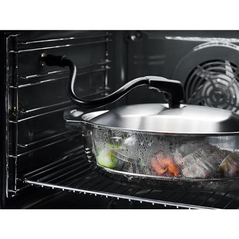 Electrolux EOC8P39Z SteamCrisp beépíthető gőzsütő Maghőmérő