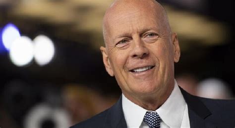 Bruce Willis Peggiorano Le Sue Condizioni Un Amico Ha Perso La