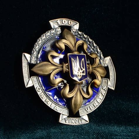 Pin på chapter i 2024
