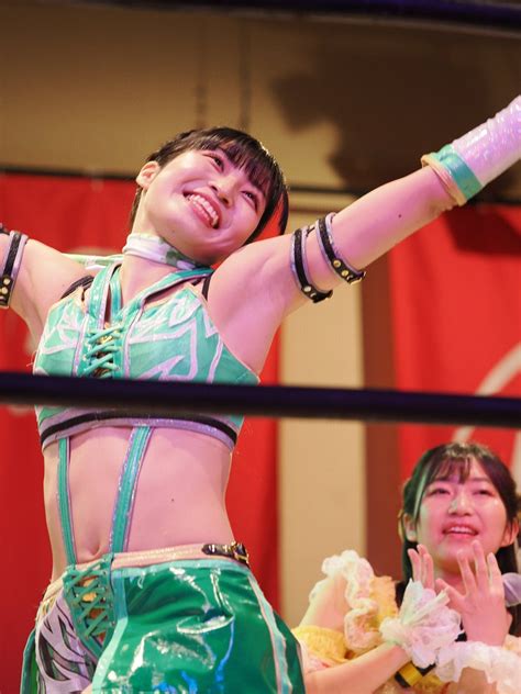 昨日はネギ と オリヴァー on Twitter 6 18東京女子プロレス両国大会 オープニングライブ 鈴木志乃さん③ tjpw