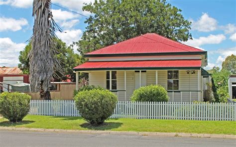 2 McEvoy Street Warwick Property History Address Research Domain